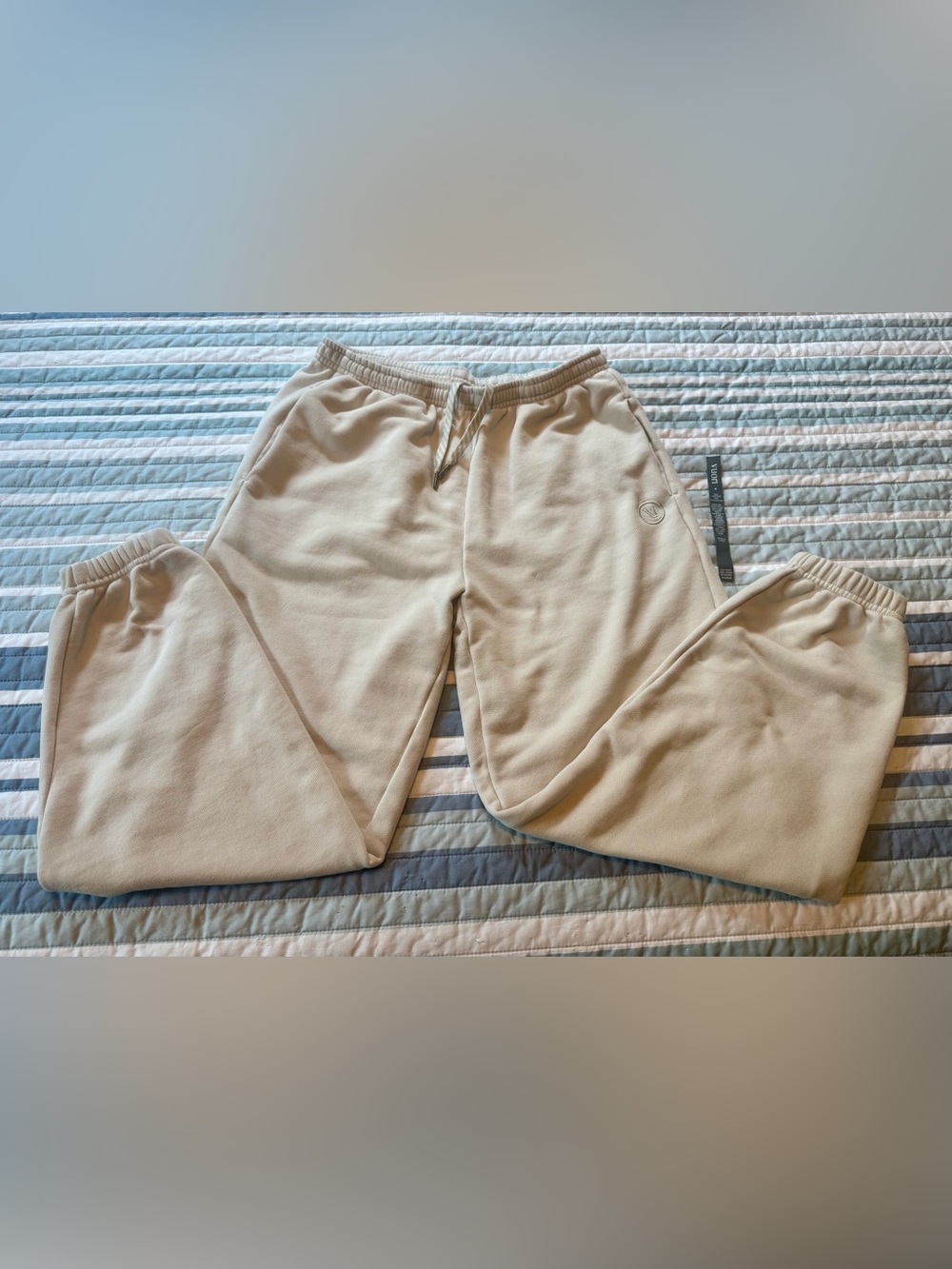 EUC Cream Vuori Sedona Sweatpant